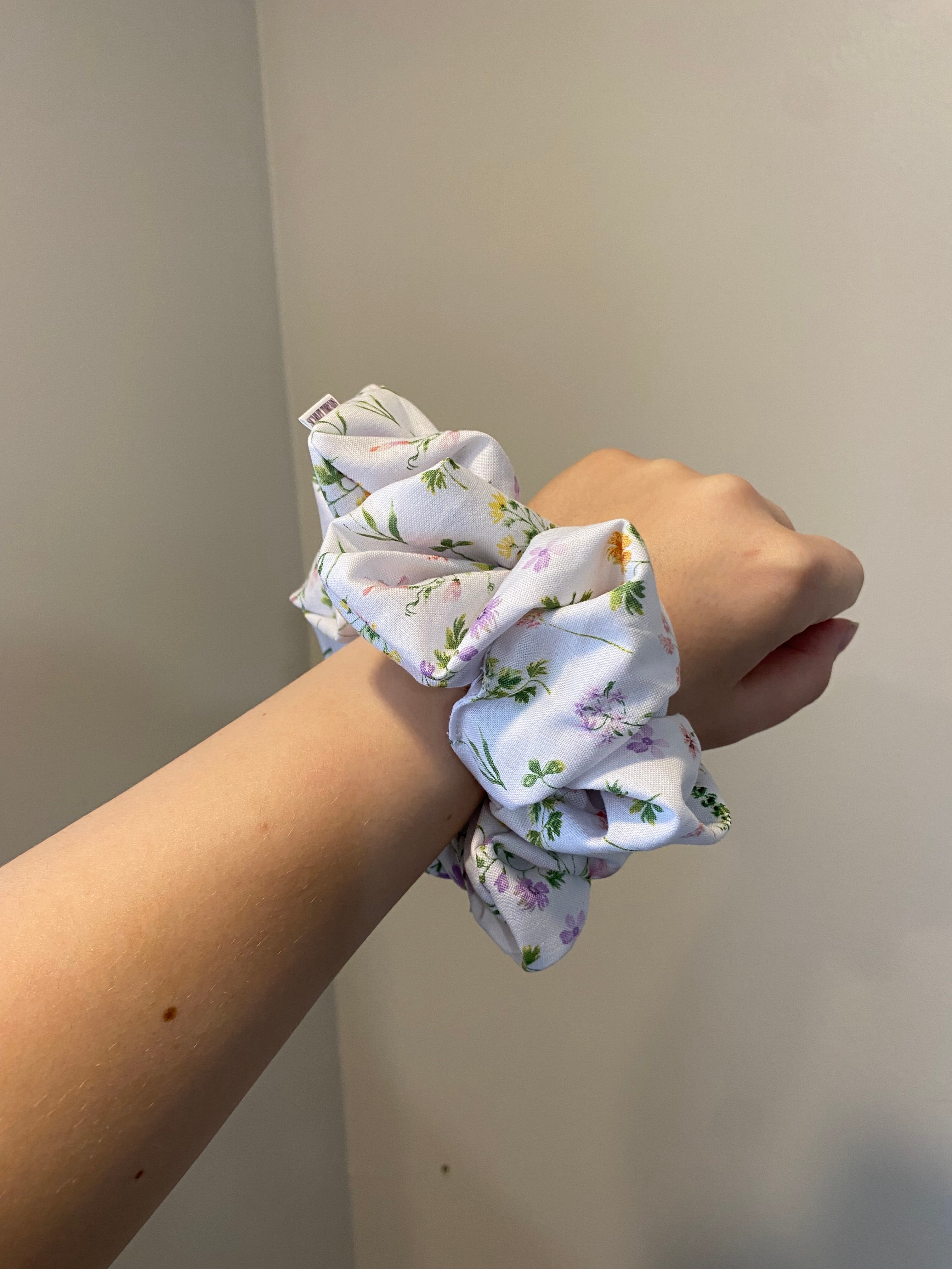Scrunchie - Whimsical Wildflower