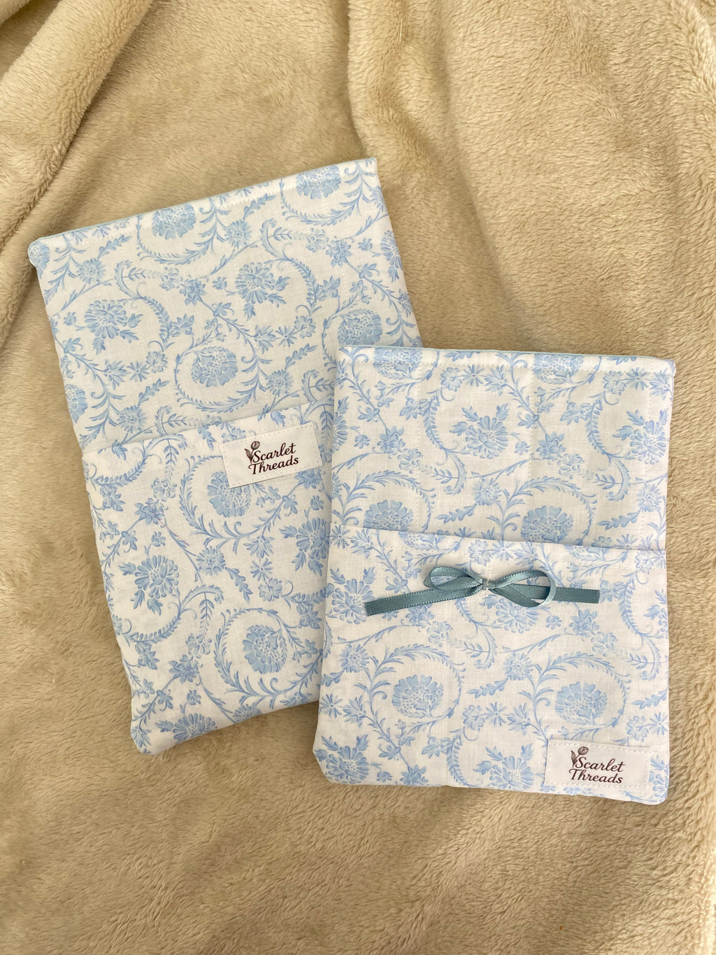 Book/E-reader Sleeve - Vintage Blue
