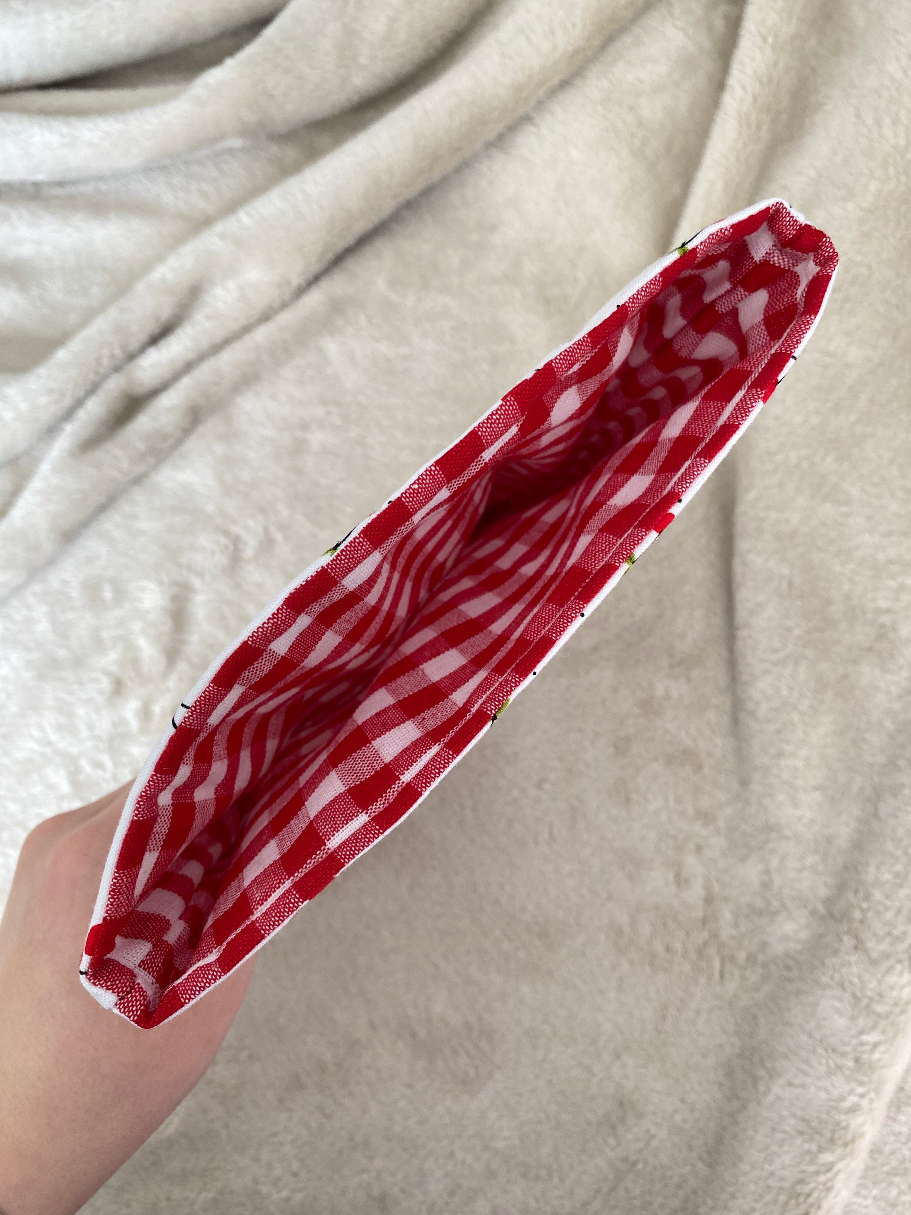 Book/E-reader Sleeve - Cherry Picnic