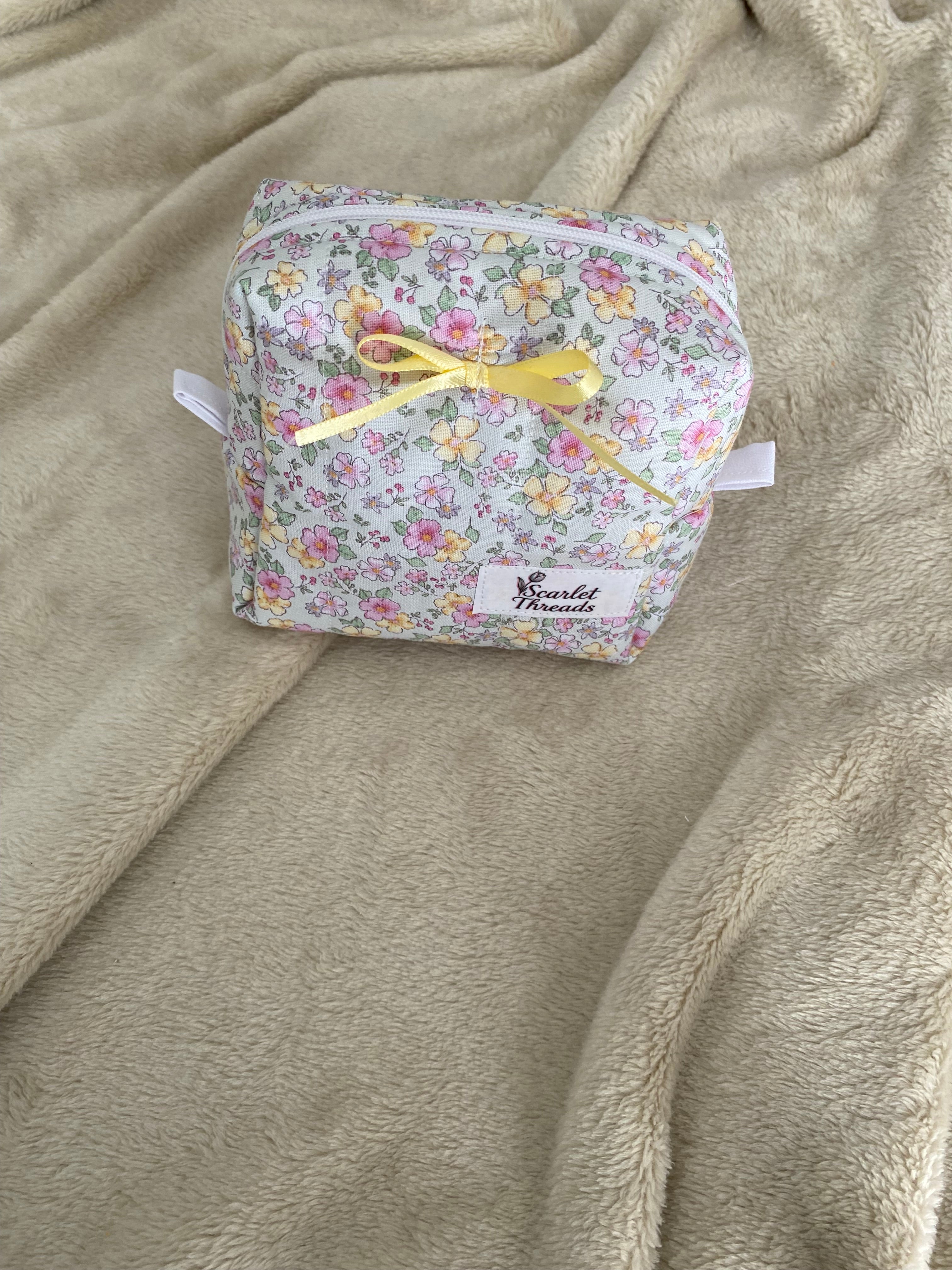 Mini Makeup Bag - Pretty Peonies