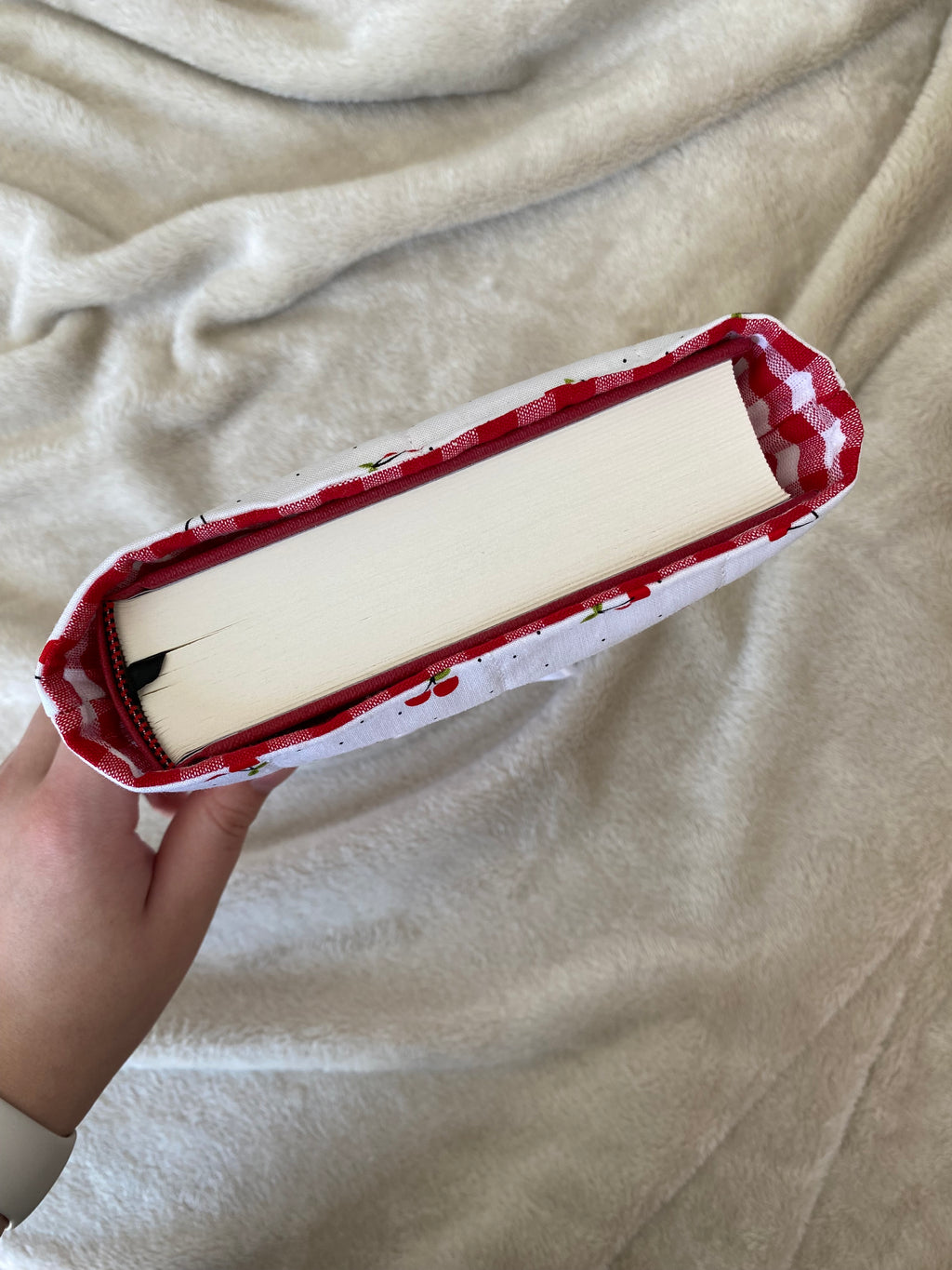 Book/E-reader Sleeve - Cherry Picnic