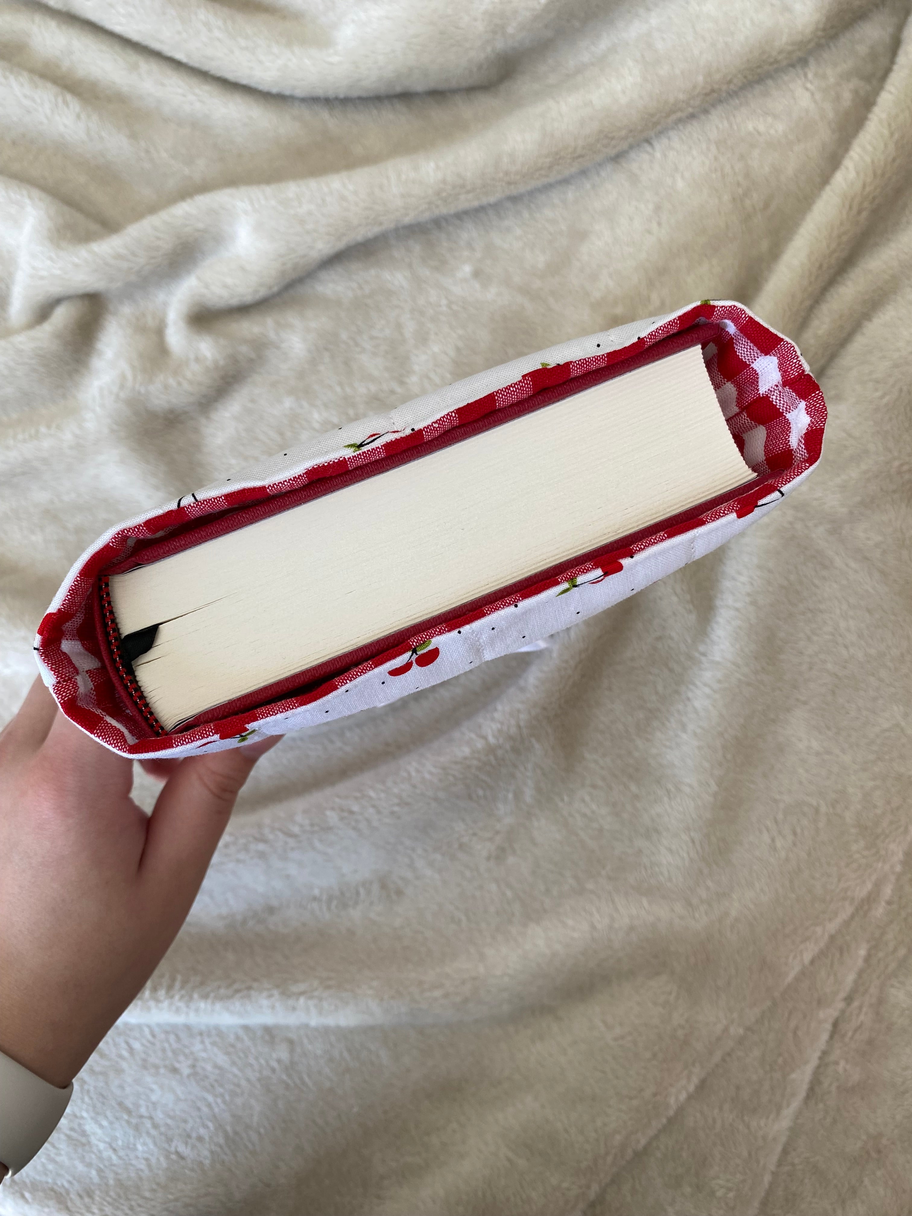 Book/E-reader Sleeve - Cherry Picnic