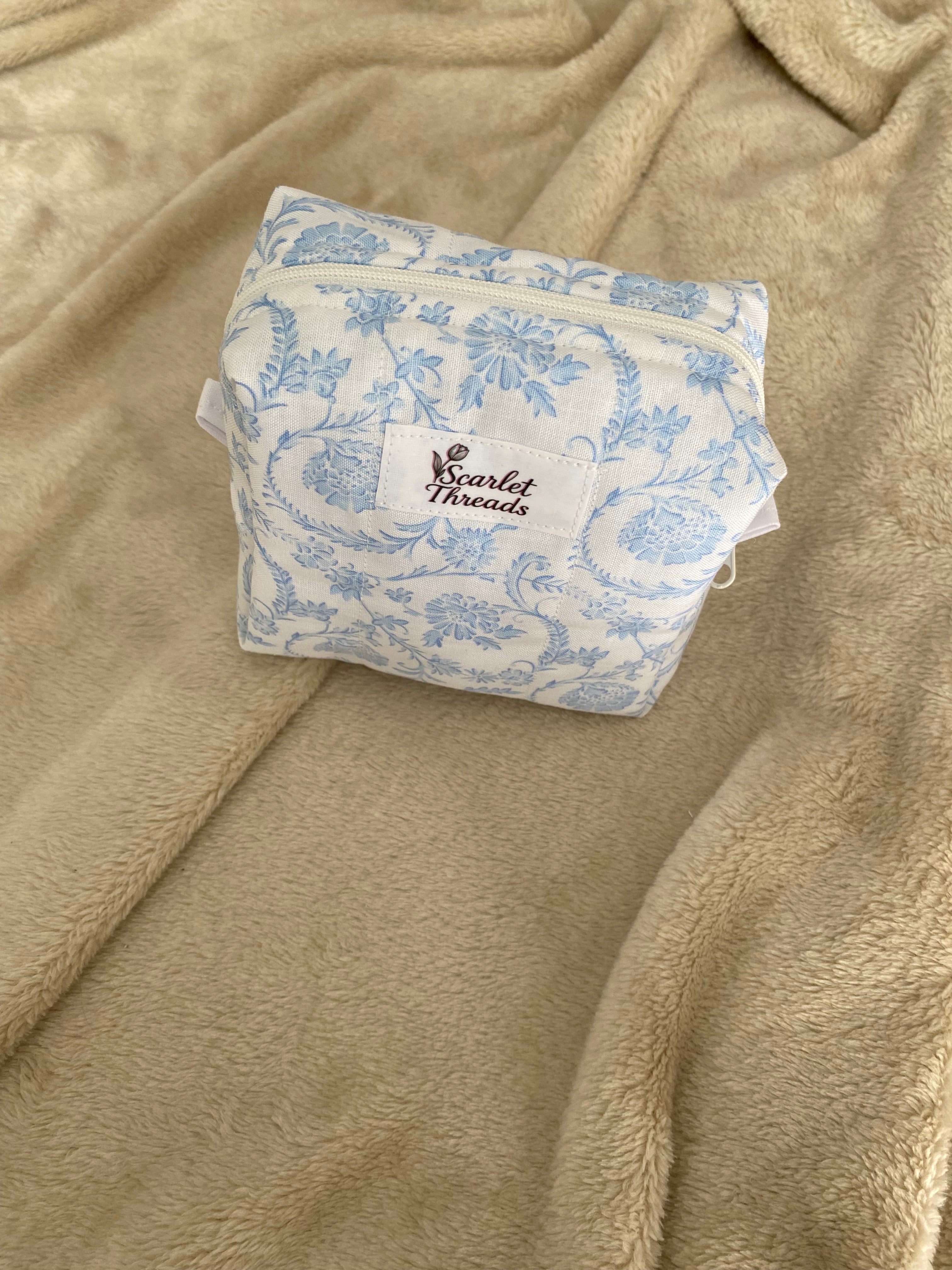 Mini Makeup Bag - Vintage Blue