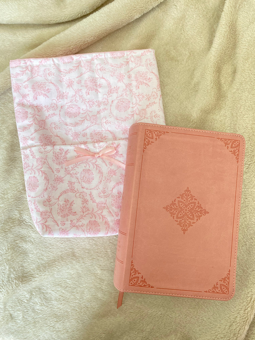 Bible Sleeve - Vintage Pink