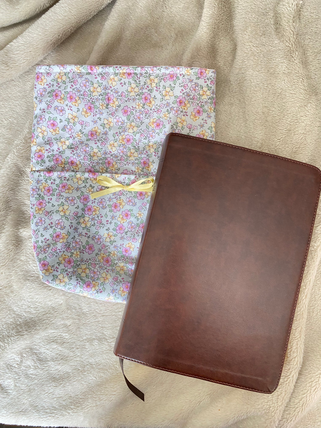 Bible Sleeve - Pretty Peonies