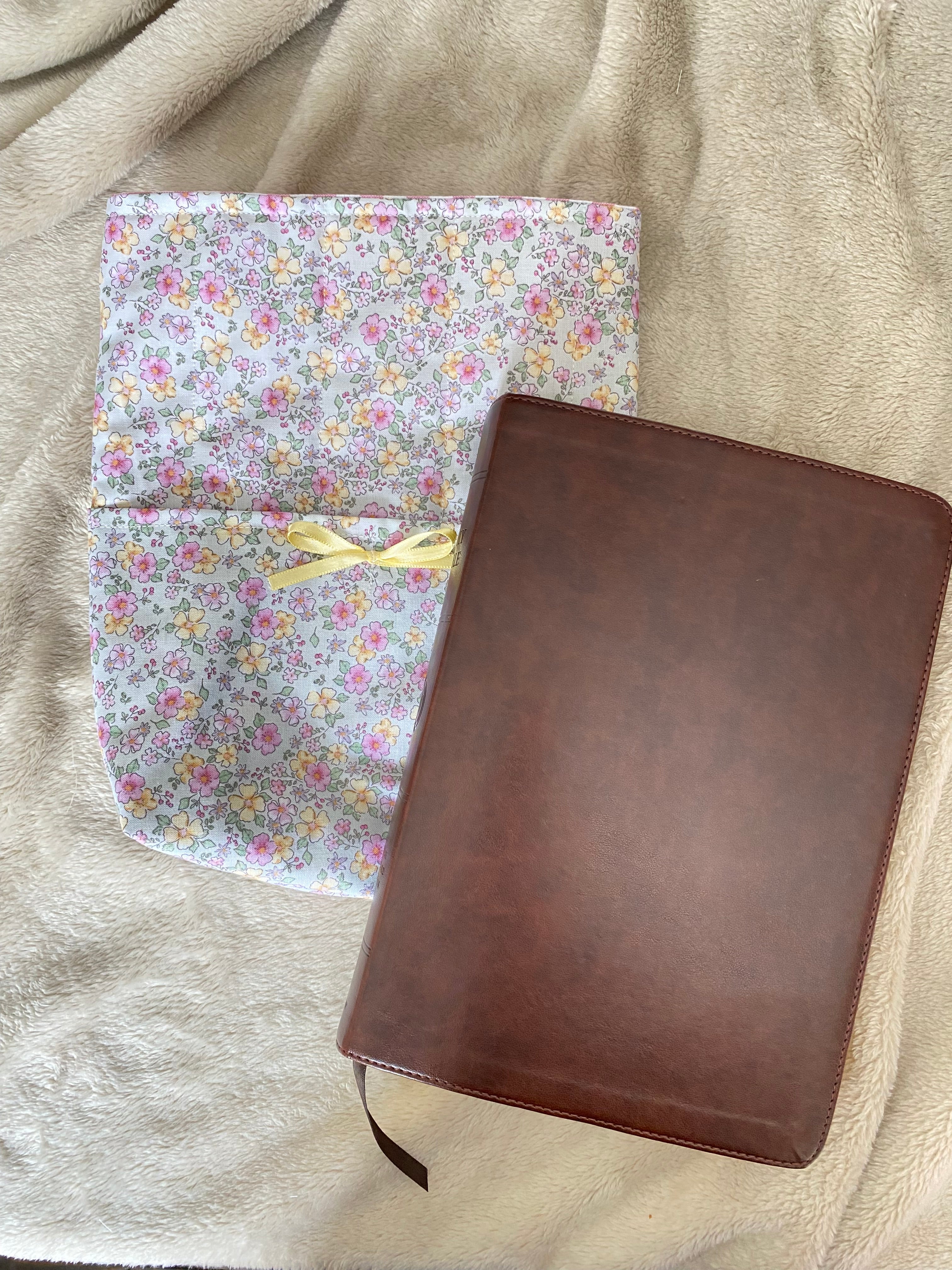 Bible Sleeve - Pretty Peonies