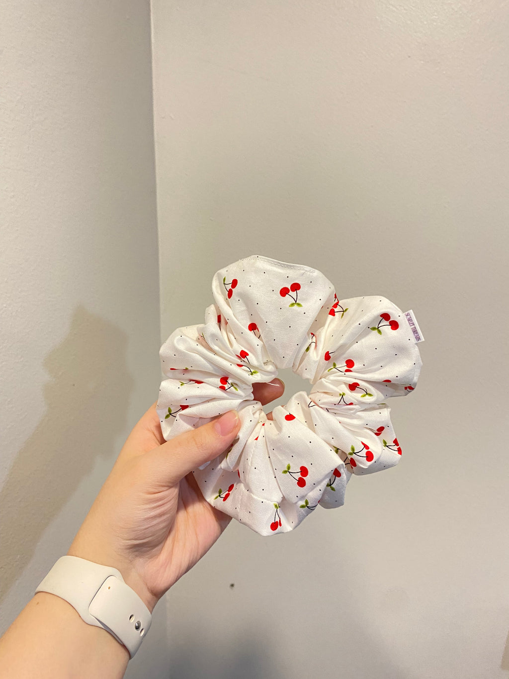 Scrunchie - Cherry Picnic
