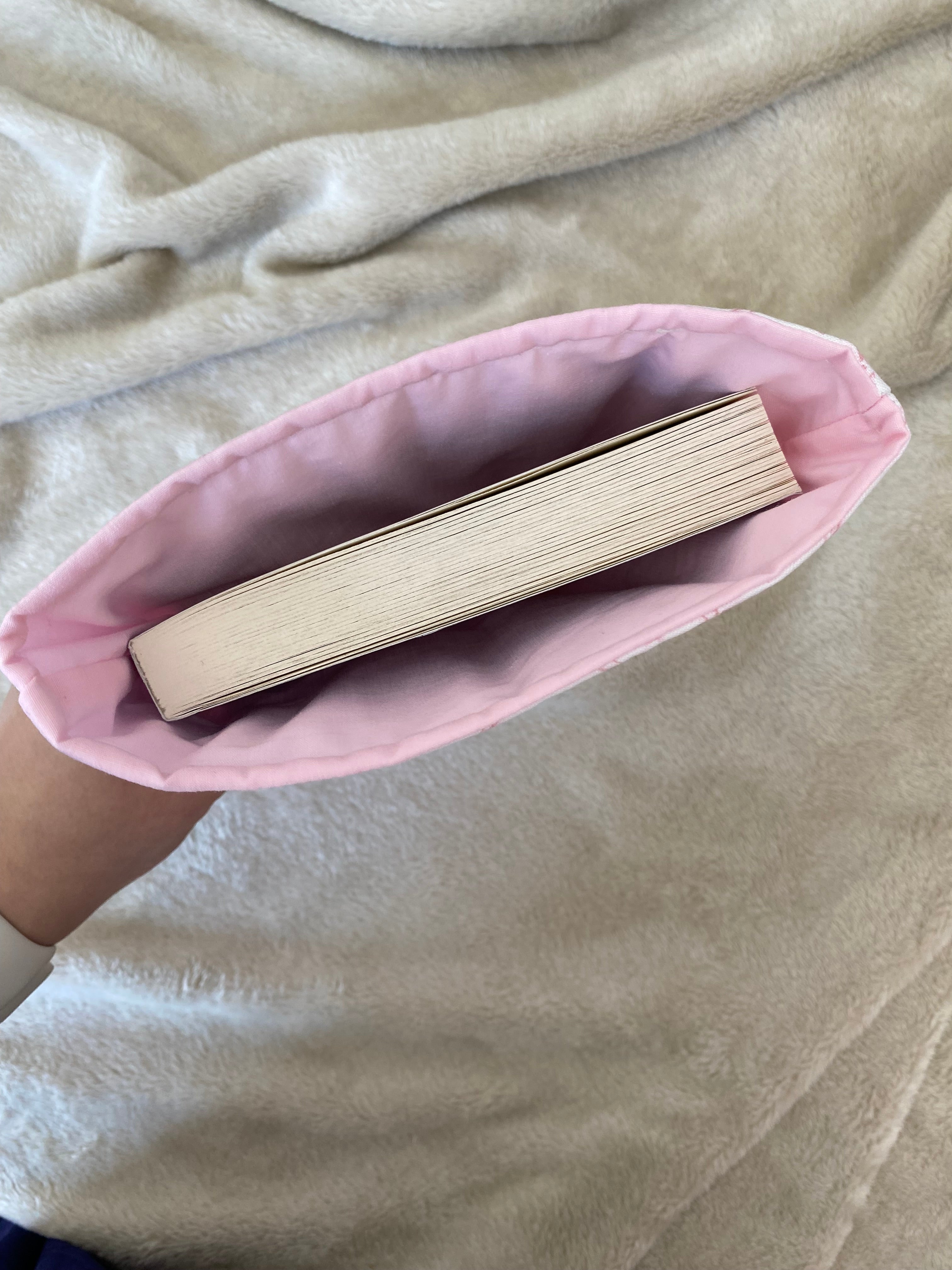 Book/E-reader Sleeve - Vintage Pink