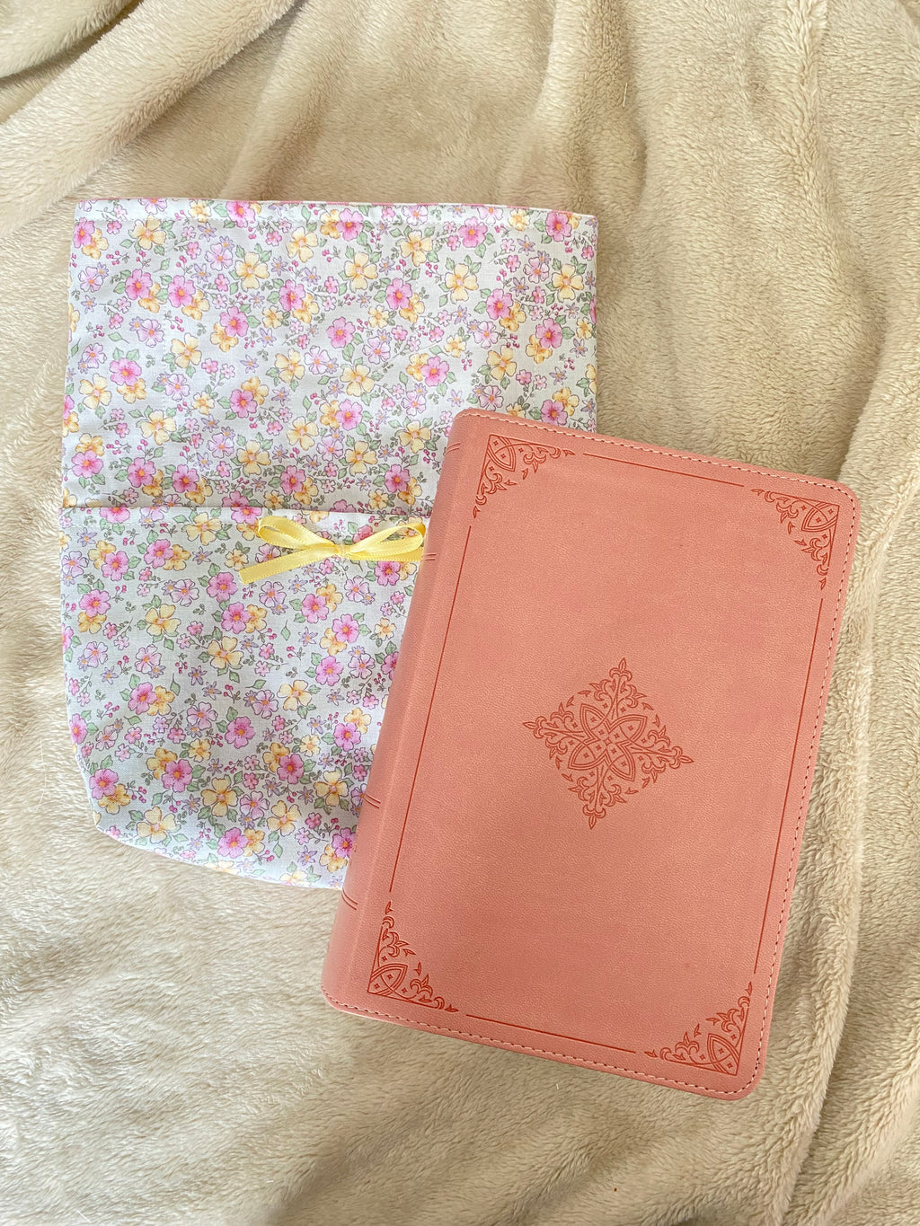 Bible Sleeve - Pretty Peonies
