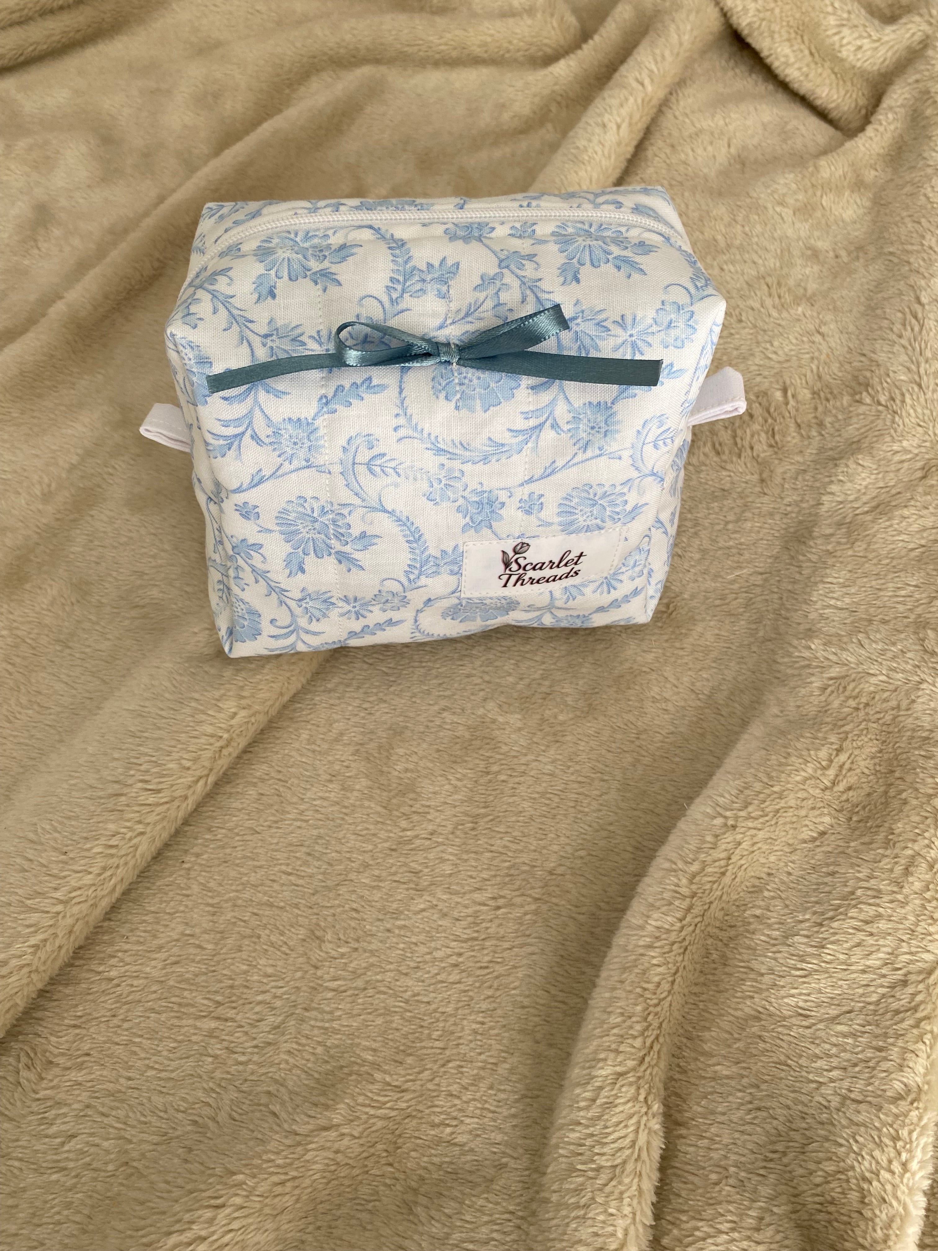Mini Makeup Bag - Vintage Blue