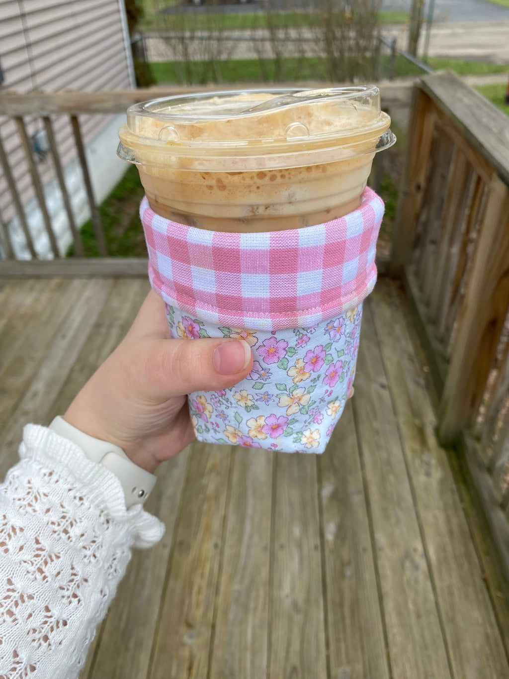 Cup Coozie - Pretty Peonies