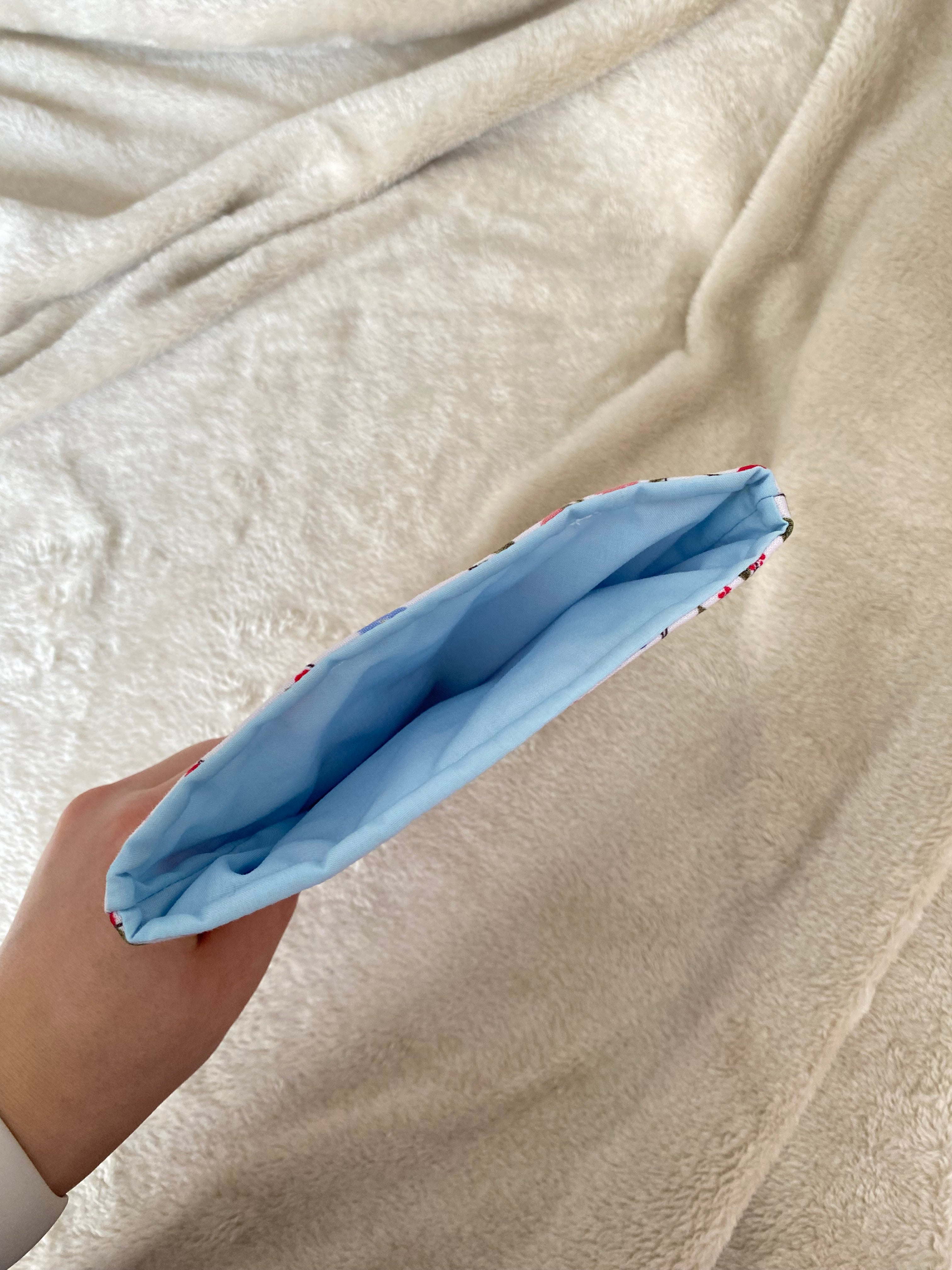 Book/E-reader Sleeve - Summer Wildflower