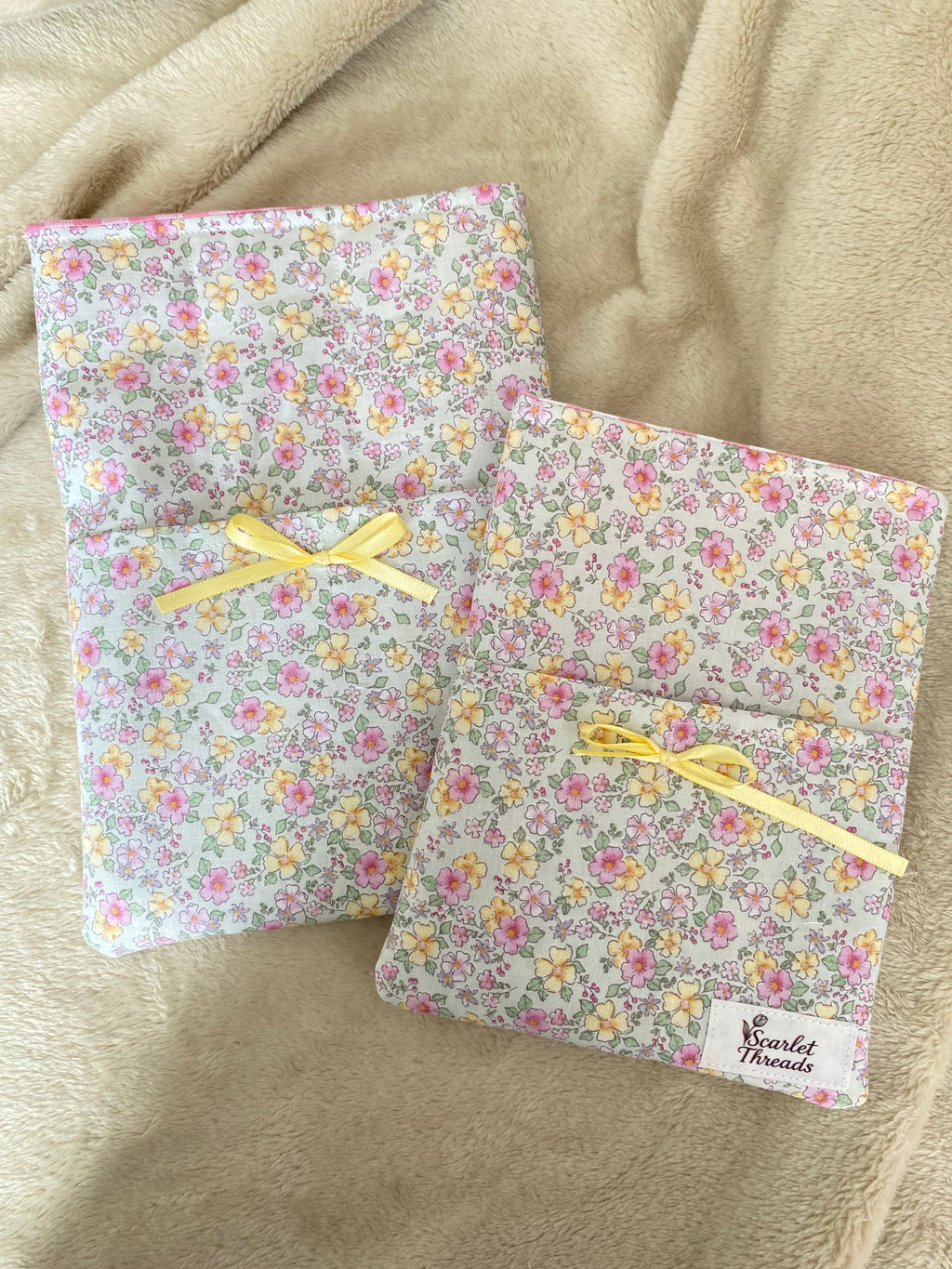 Book/E-reader Sleeve - Pretty Peonies