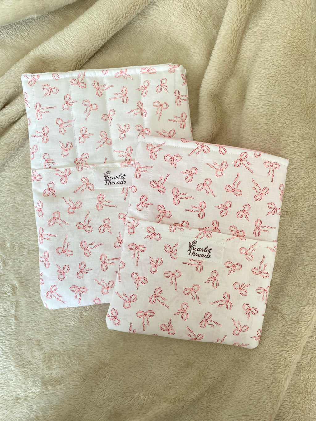 Book/E-readerSleeve - Ballerina Bows