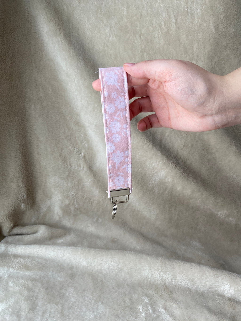 Wristlet - Blush Meadows